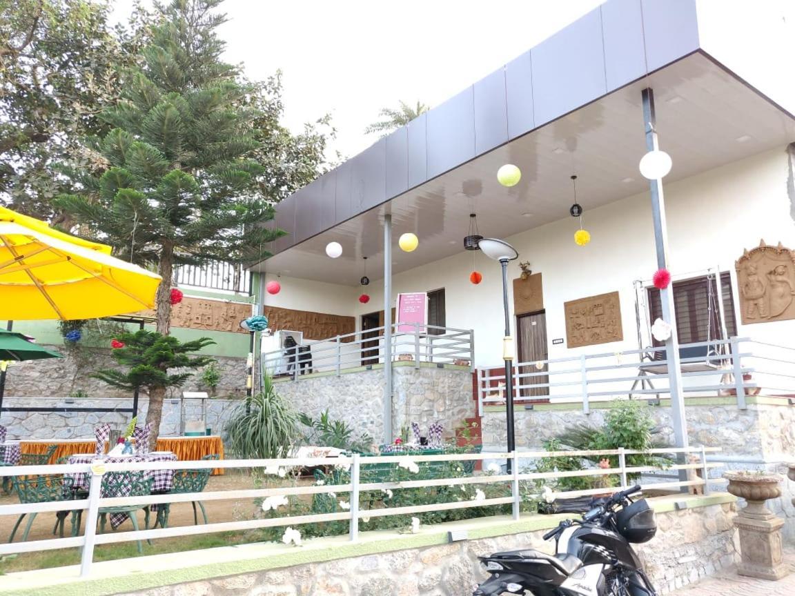Hari Niwas - A Boutique Garden Resort Mount Abu Exterior foto
